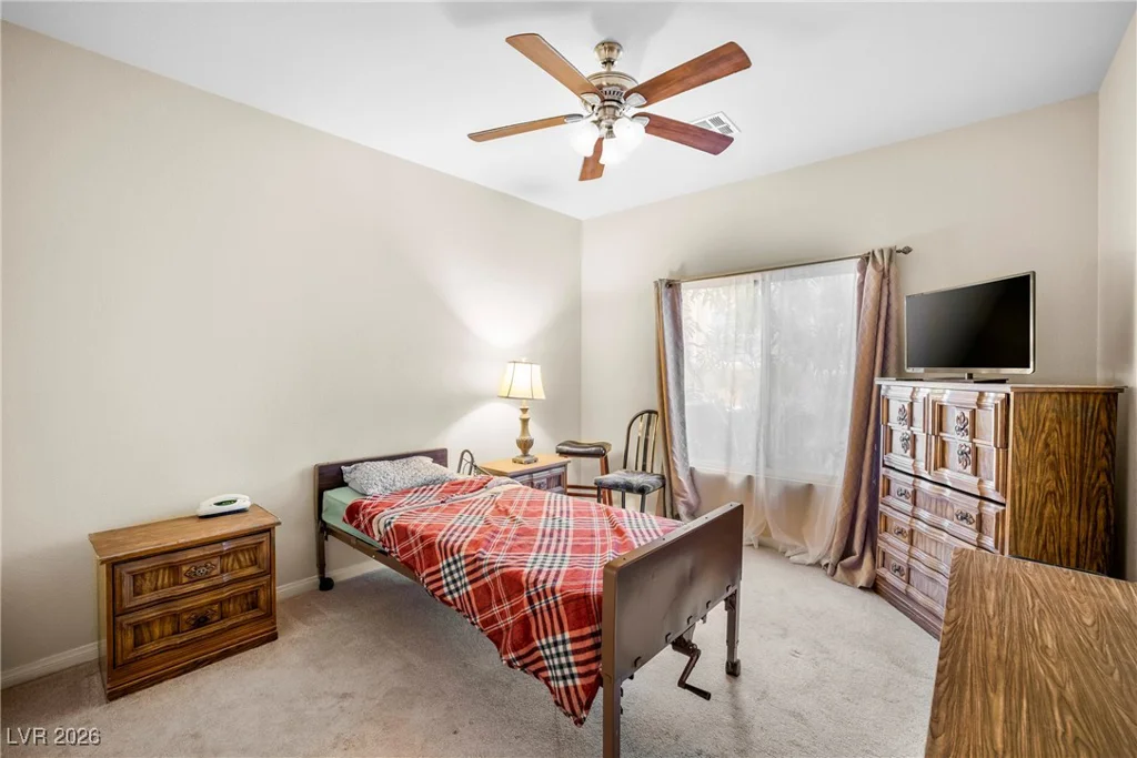 8276 Windsor Oaks, Las Vegas, NV 89139