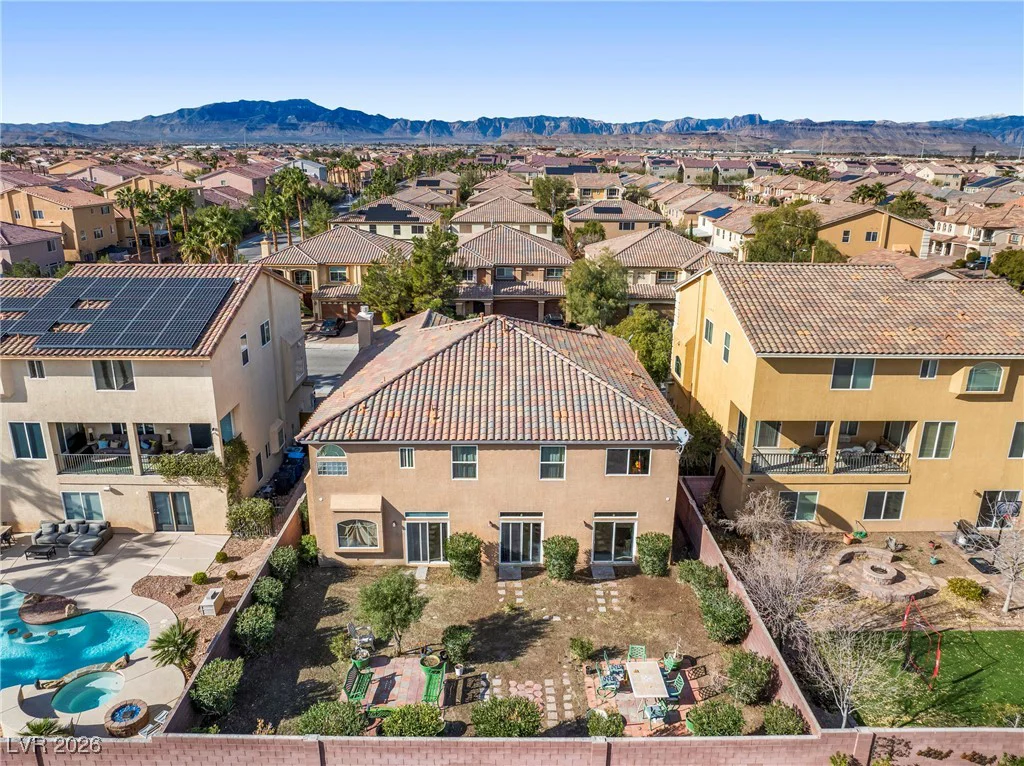 8276 Windsor Oaks, Las Vegas, NV 89139