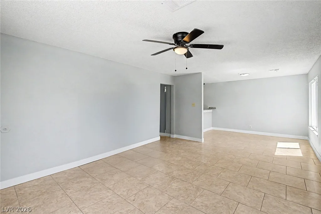 4793 Via Renaldo, Las Vegas, NV 89103