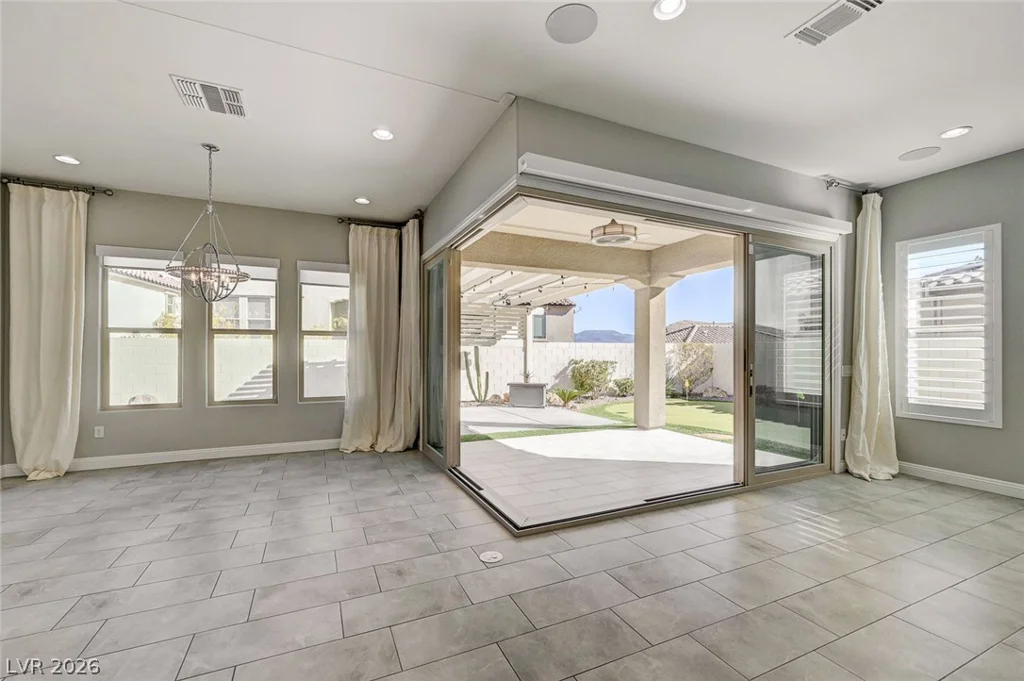 12658 New Providence, Las Vegas, NV 89141