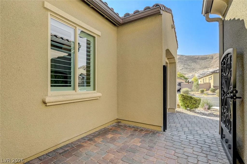 12658 New Providence, Las Vegas, NV 89141