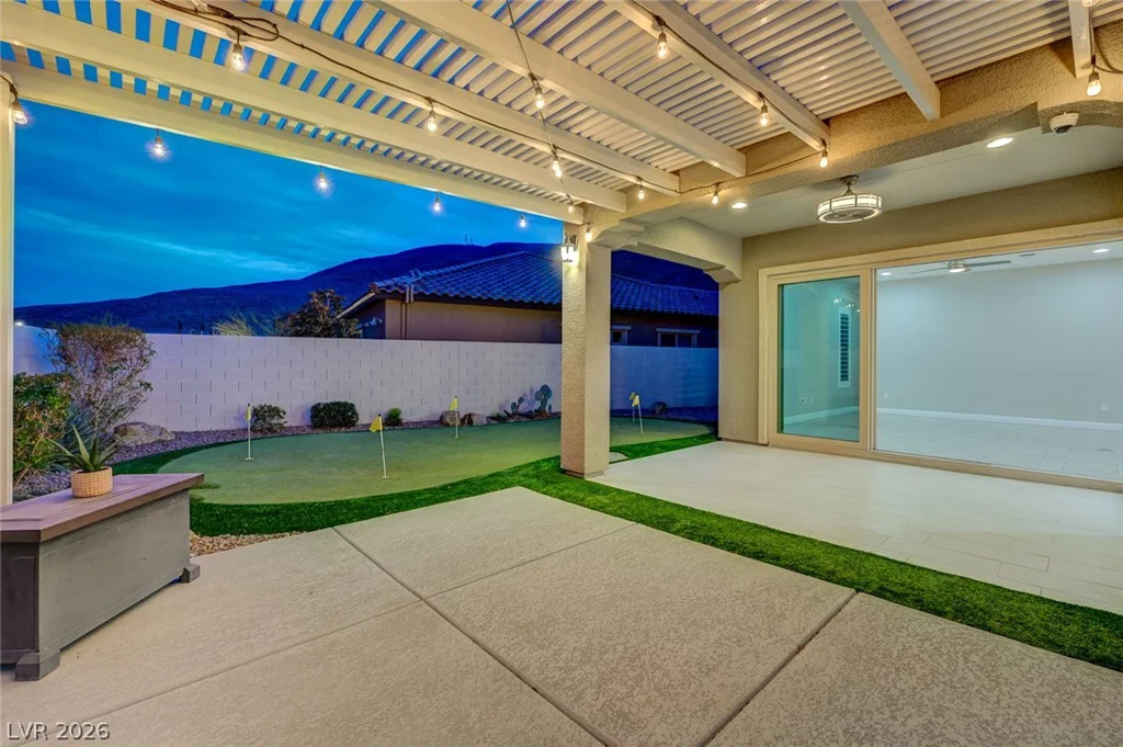12658 New Providence, Las Vegas, NV 89141