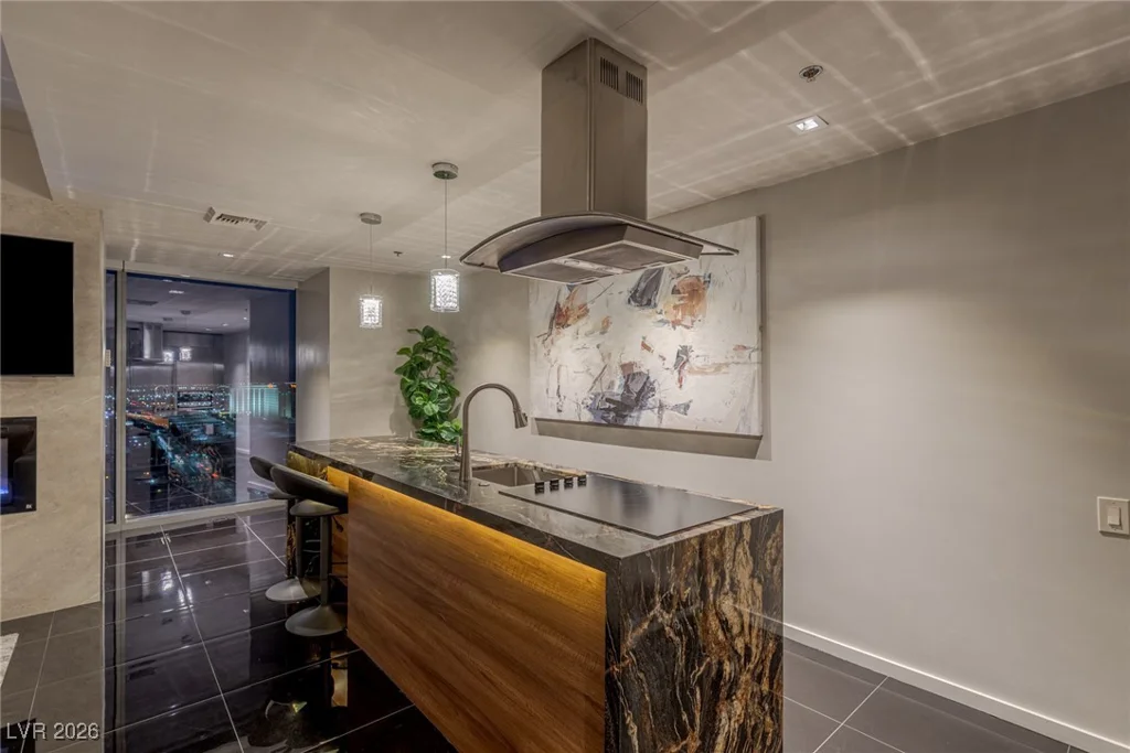 4381 FLAMINGO, Las Vegas, NV 89103