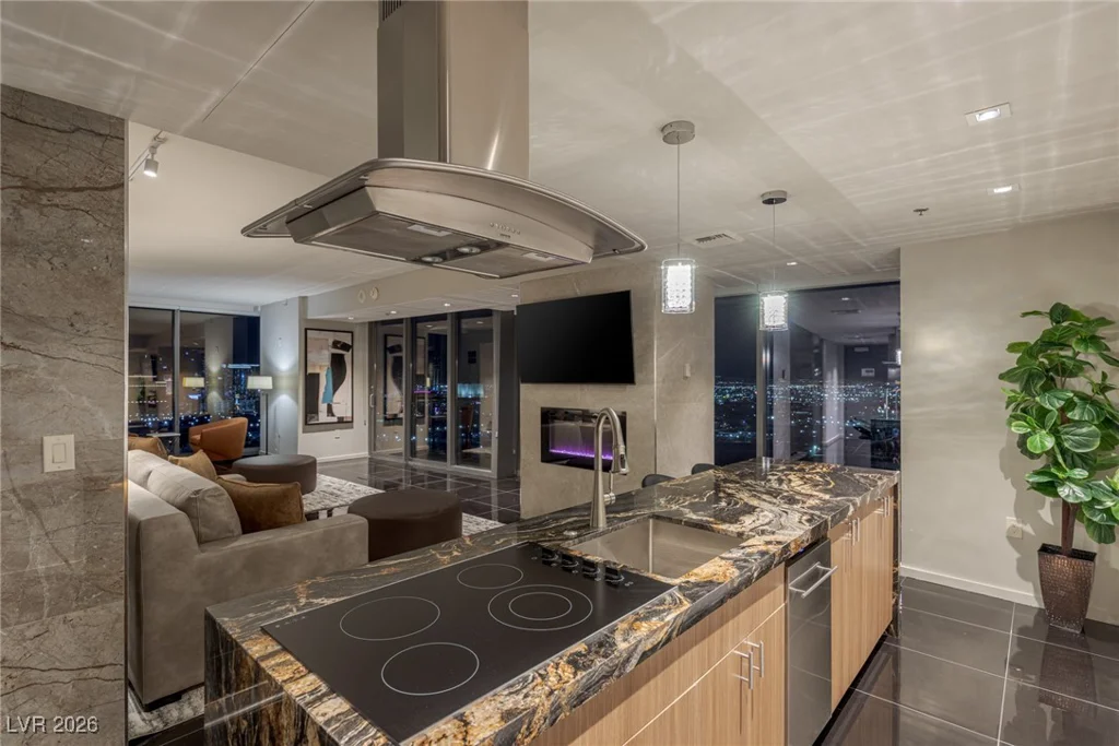 4381 FLAMINGO, Las Vegas, NV 89103