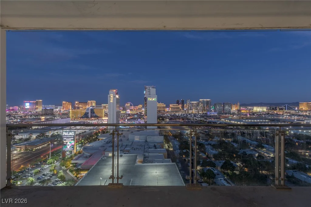 4381 FLAMINGO, Las Vegas, NV 89103