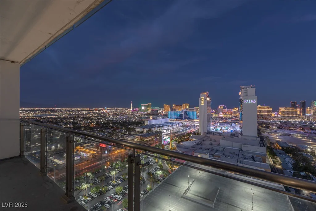 4381 FLAMINGO, Las Vegas, NV 89103