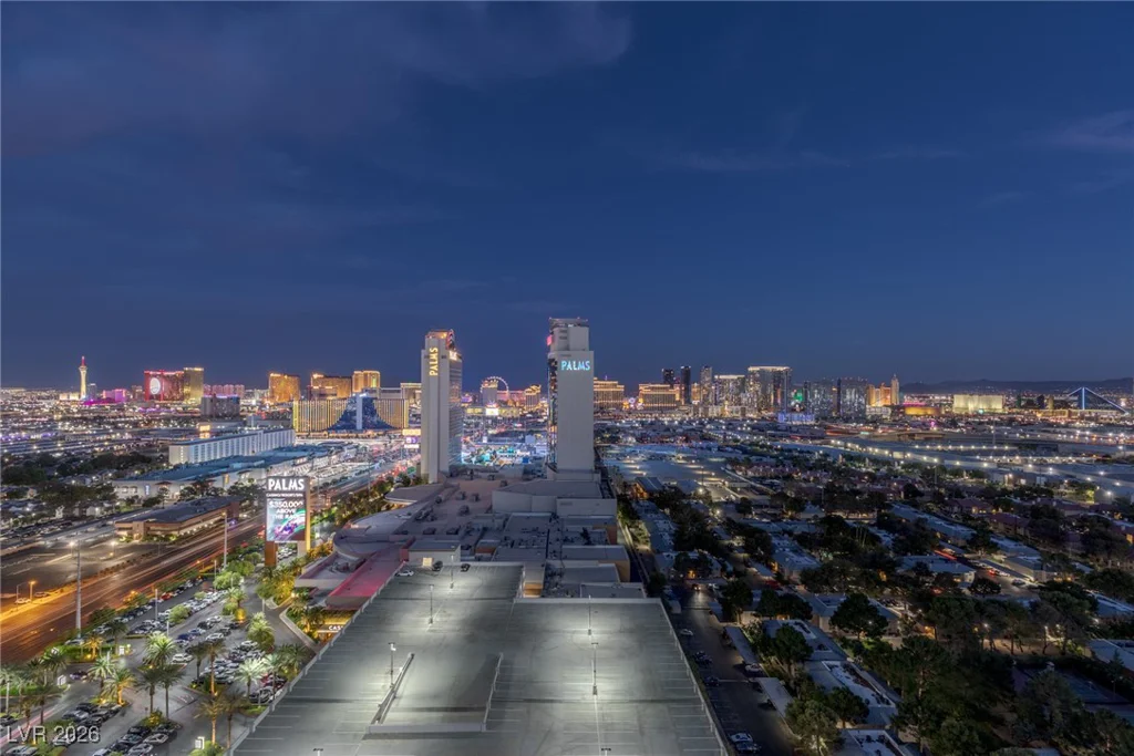 4381 FLAMINGO, Las Vegas, NV 89103
