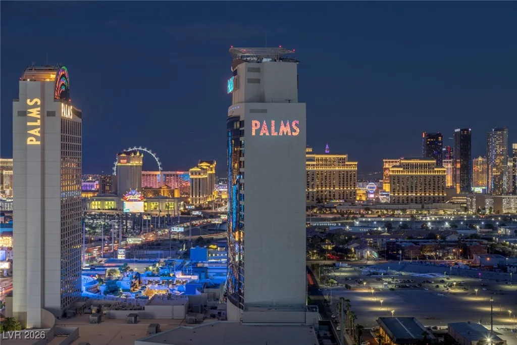 4381 FLAMINGO, Las Vegas, NV 89103