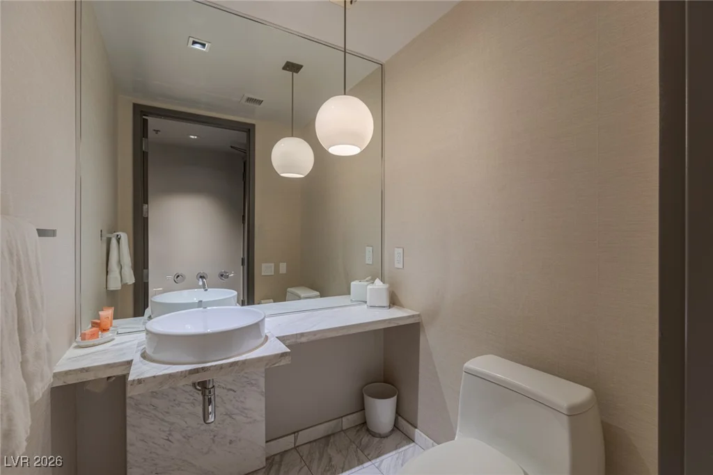 4381 FLAMINGO, Las Vegas, NV 89103
