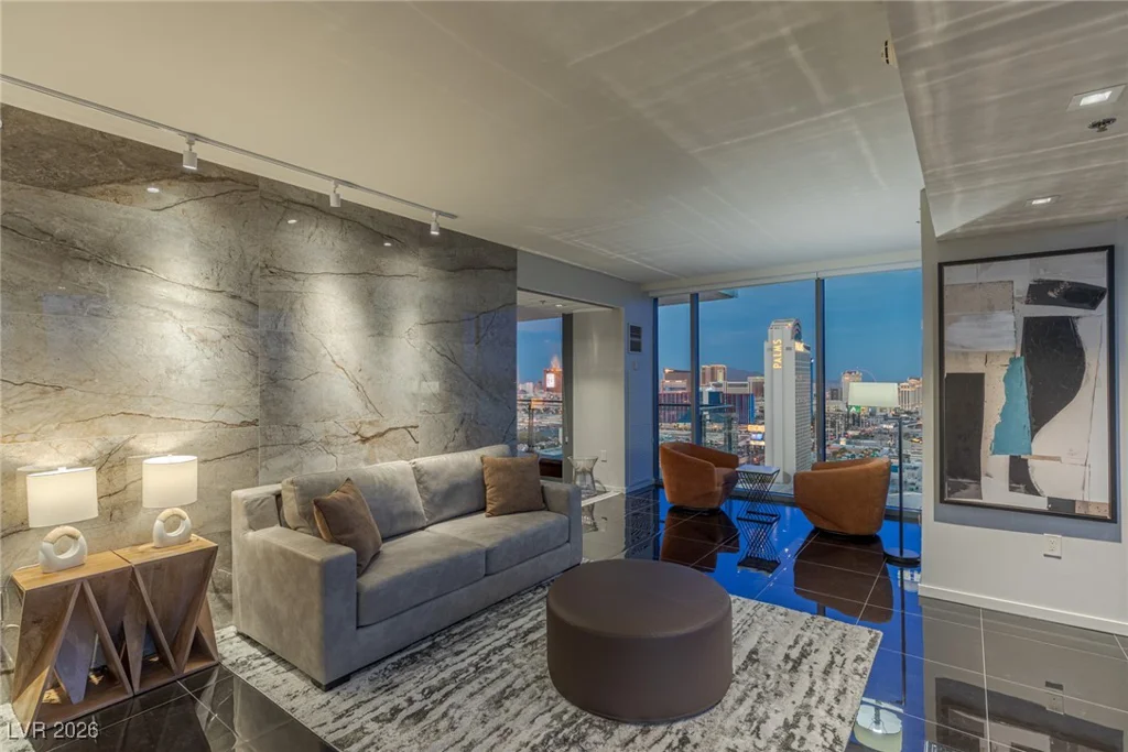 4381 FLAMINGO, Las Vegas, NV 89103
