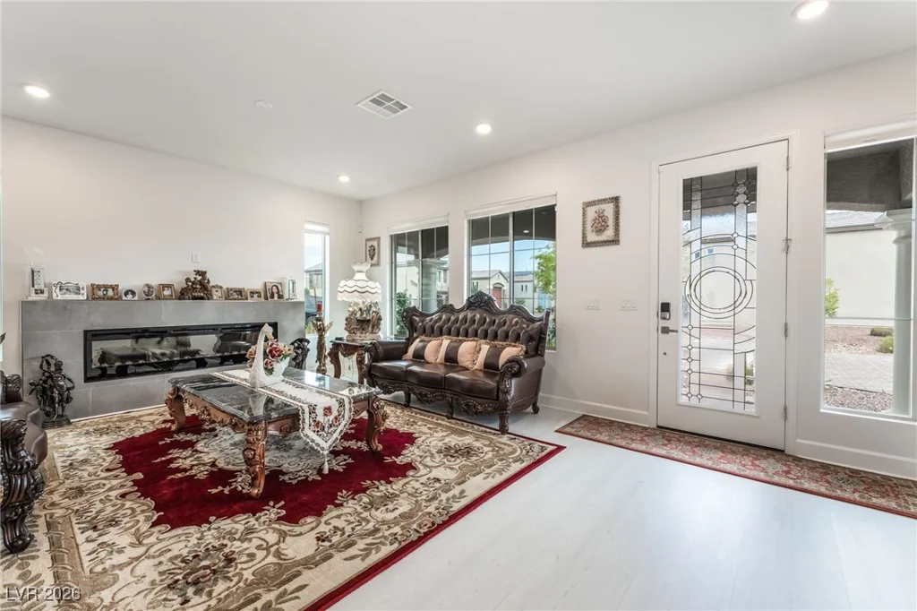 6439 Ghost Pines, Las Vegas, NV 89139