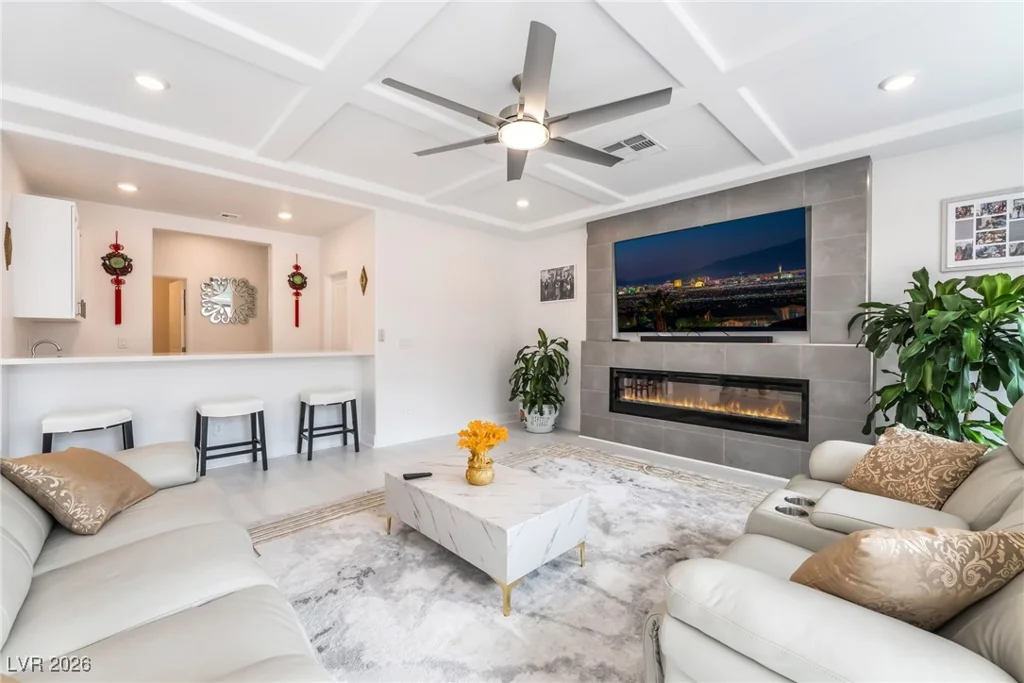 6439 Ghost Pines, Las Vegas, NV 89139