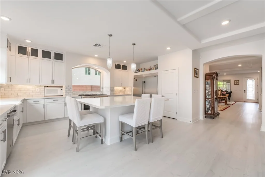 6439 Ghost Pines, Las Vegas, NV 89139