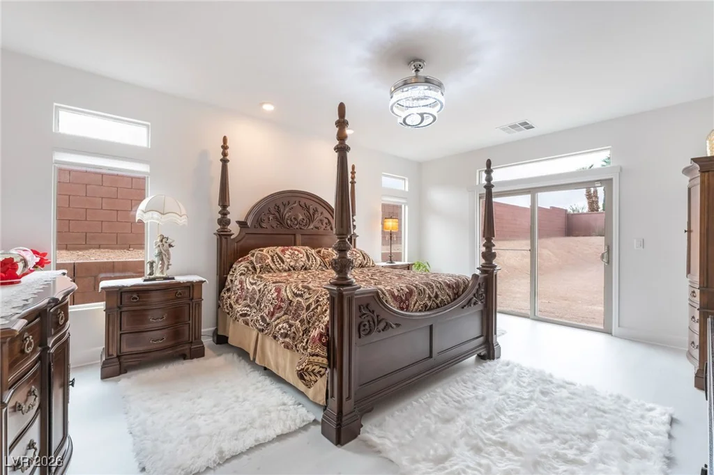 6439 Ghost Pines, Las Vegas, NV 89139