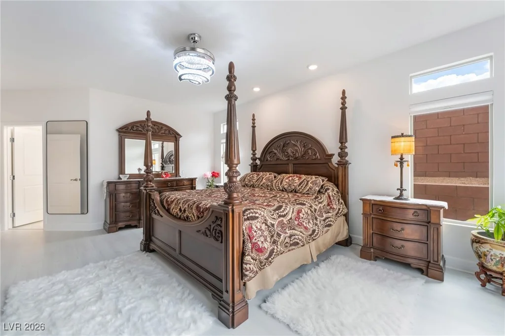 6439 Ghost Pines, Las Vegas, NV 89139