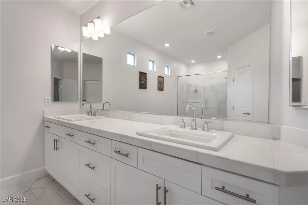 6439 Ghost Pines, Las Vegas, NV 89139