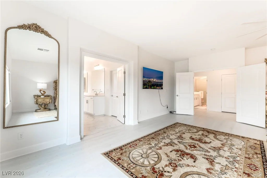 6439 Ghost Pines, Las Vegas, NV 89139