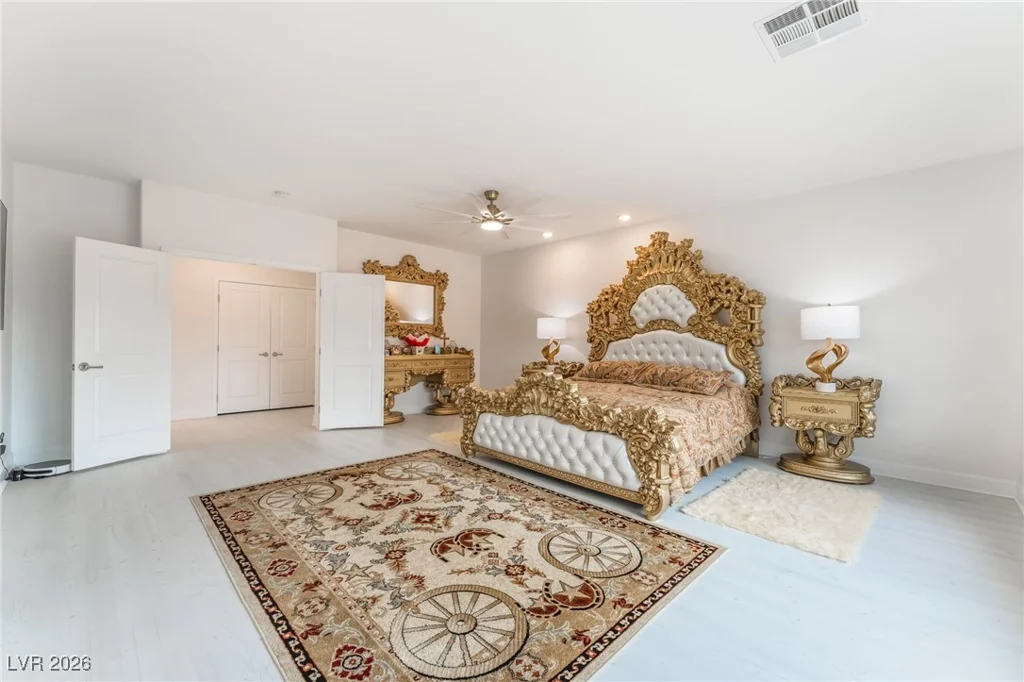 6439 Ghost Pines, Las Vegas, NV 89139