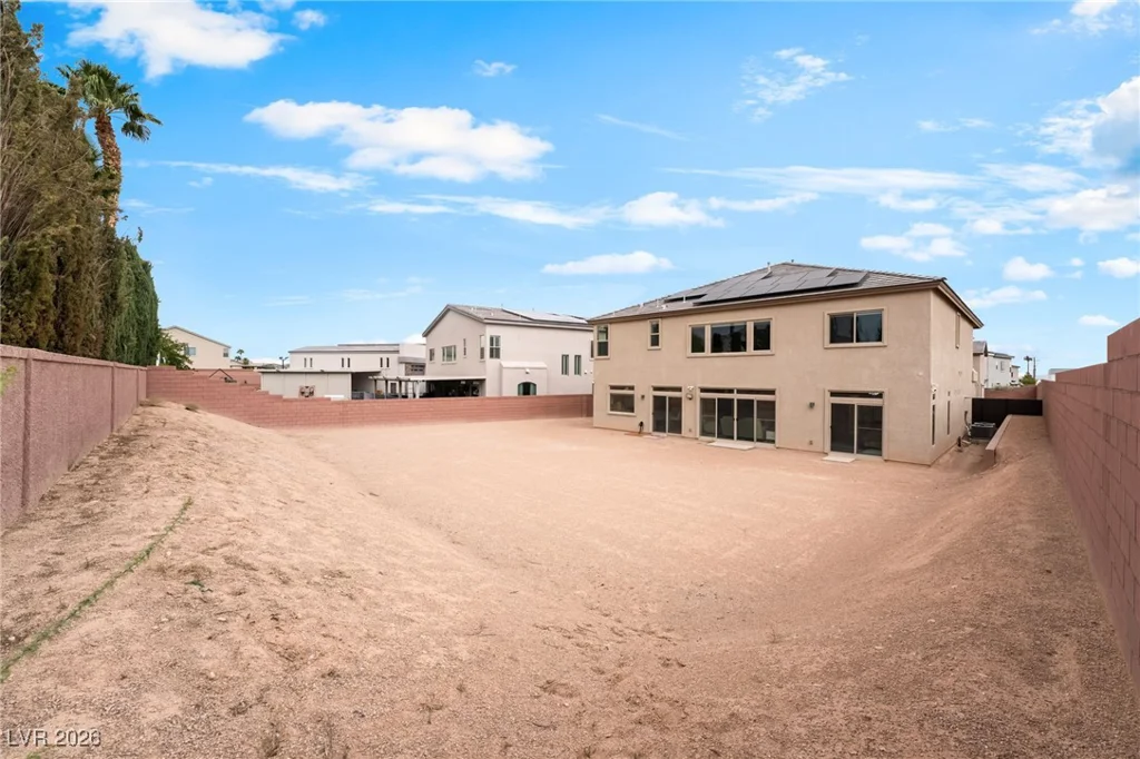 6439 Ghost Pines, Las Vegas, NV 89139