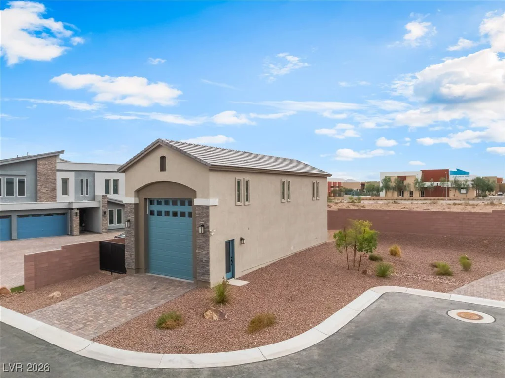 6439 Ghost Pines, Las Vegas, NV 89139