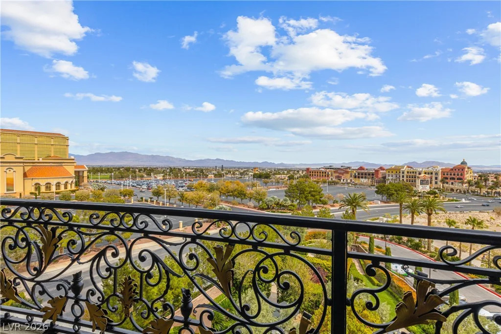 9101 Alta, Las Vegas, NV 89145