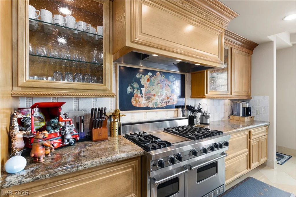 9101 Alta, Las Vegas, NV 89145
