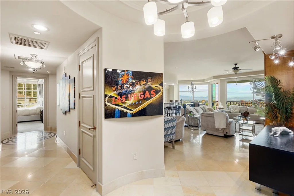 9101 Alta, Las Vegas, NV 89145