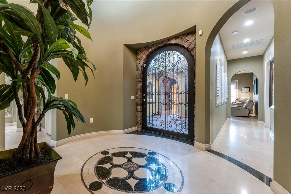 8223 Windrush, Las Vegas, NV 89117