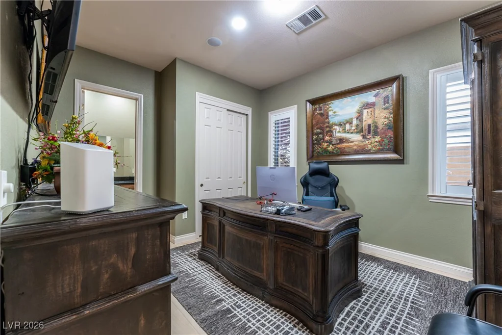 8223 Windrush, Las Vegas, NV 89117