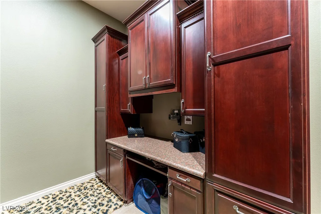 8223 Windrush, Las Vegas, NV 89117