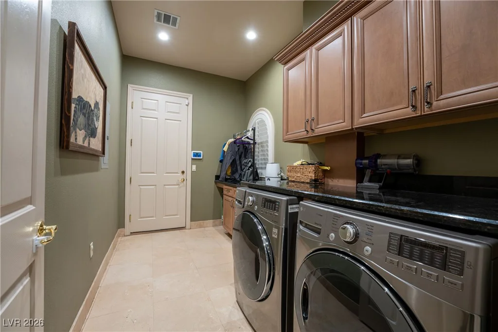 8223 Windrush, Las Vegas, NV 89117