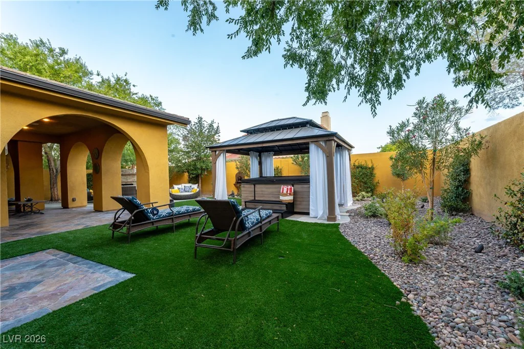 8223 Windrush, Las Vegas, NV 89117