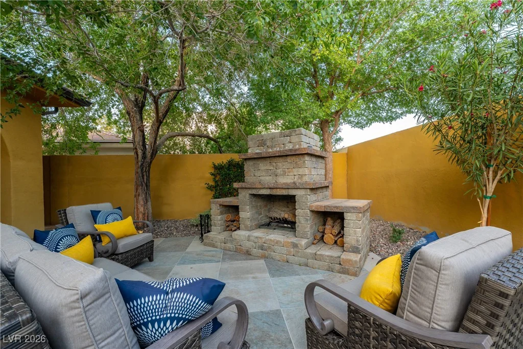 8223 Windrush, Las Vegas, NV 89117
