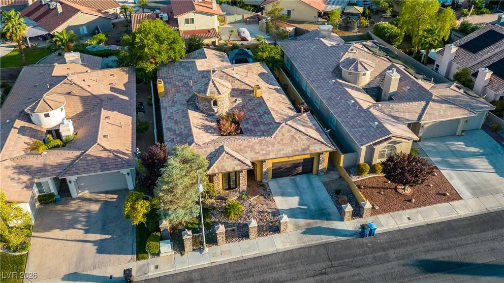 8223 Windrush, Las Vegas, NV 89117