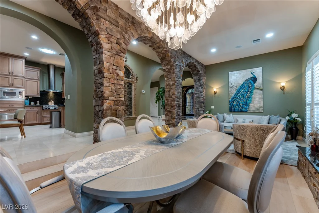 8223 Windrush, Las Vegas, NV 89117