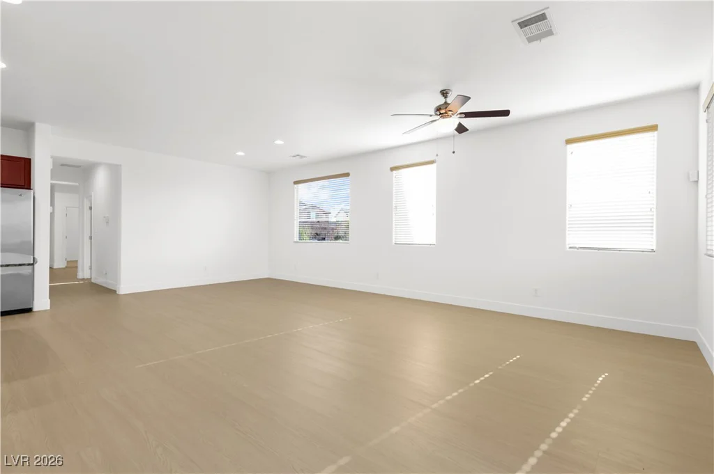 5845 Clear Haven, North Las Vegas, NV 89081