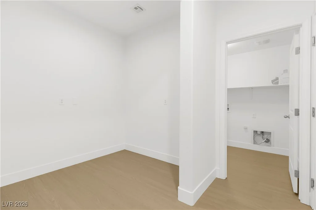 5845 Clear Haven, North Las Vegas, NV 89081