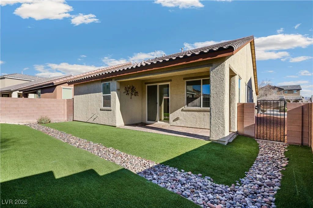 5845 Clear Haven, North Las Vegas, NV 89081