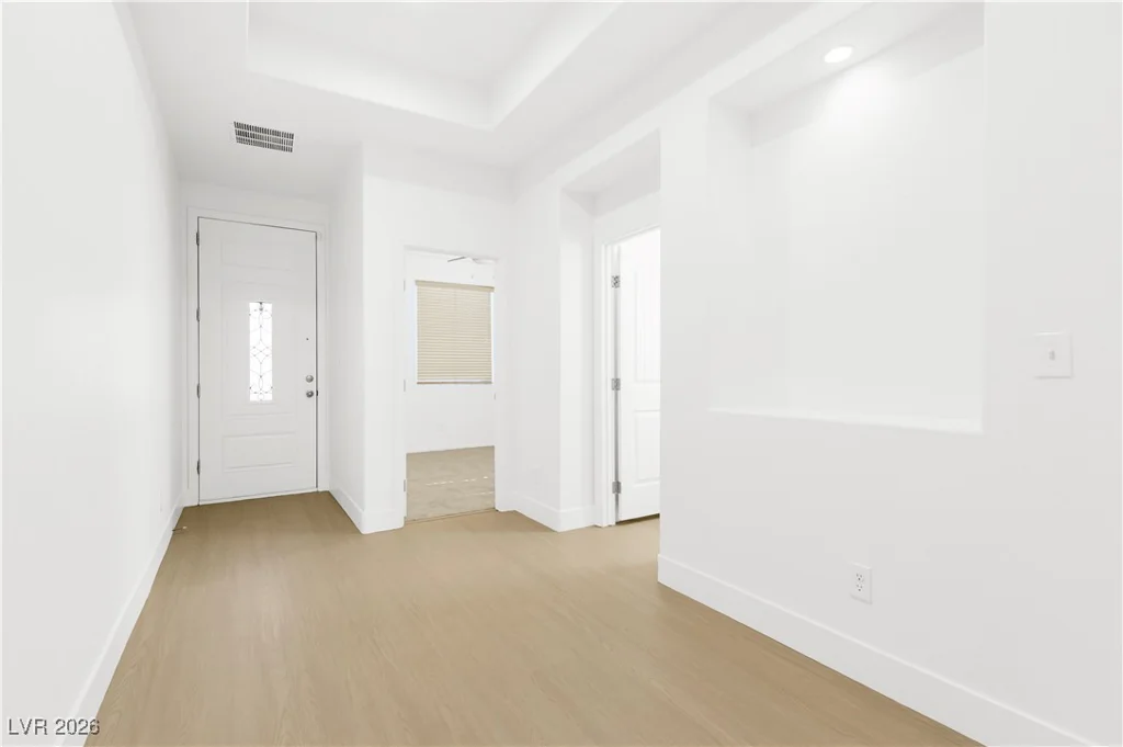 5845 Clear Haven, North Las Vegas, NV 89081