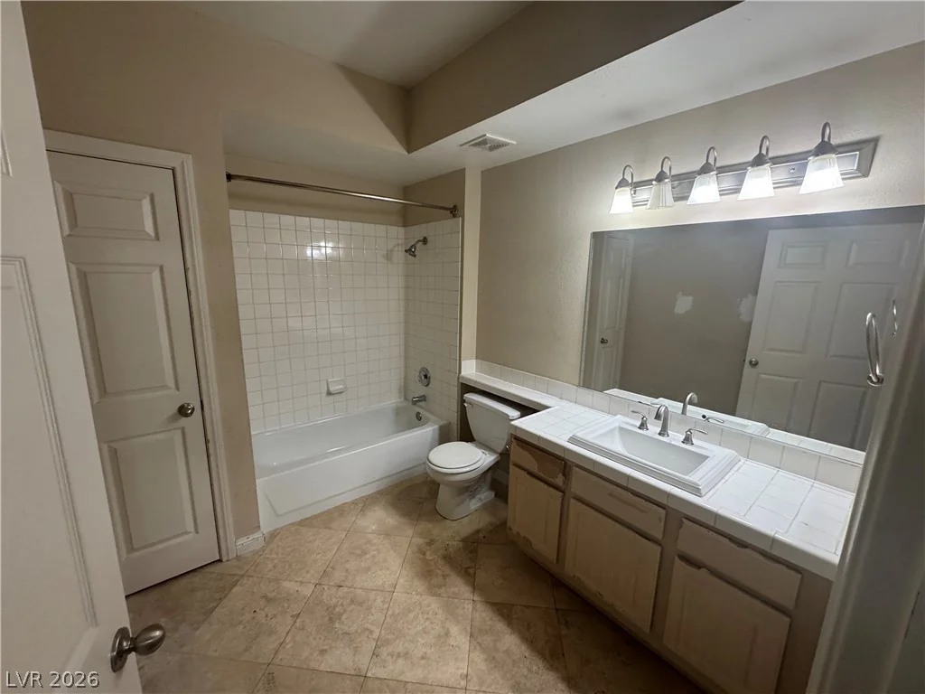 5250 Rainbow, Las Vegas, NV 89118