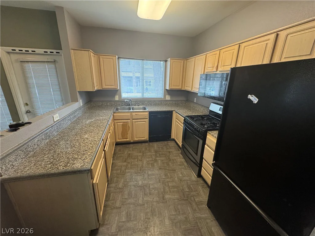 5250 Rainbow, Las Vegas, NV 89118