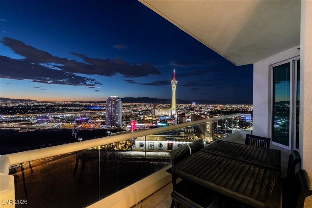 2747 Paradise, Las Vegas, NV 89109