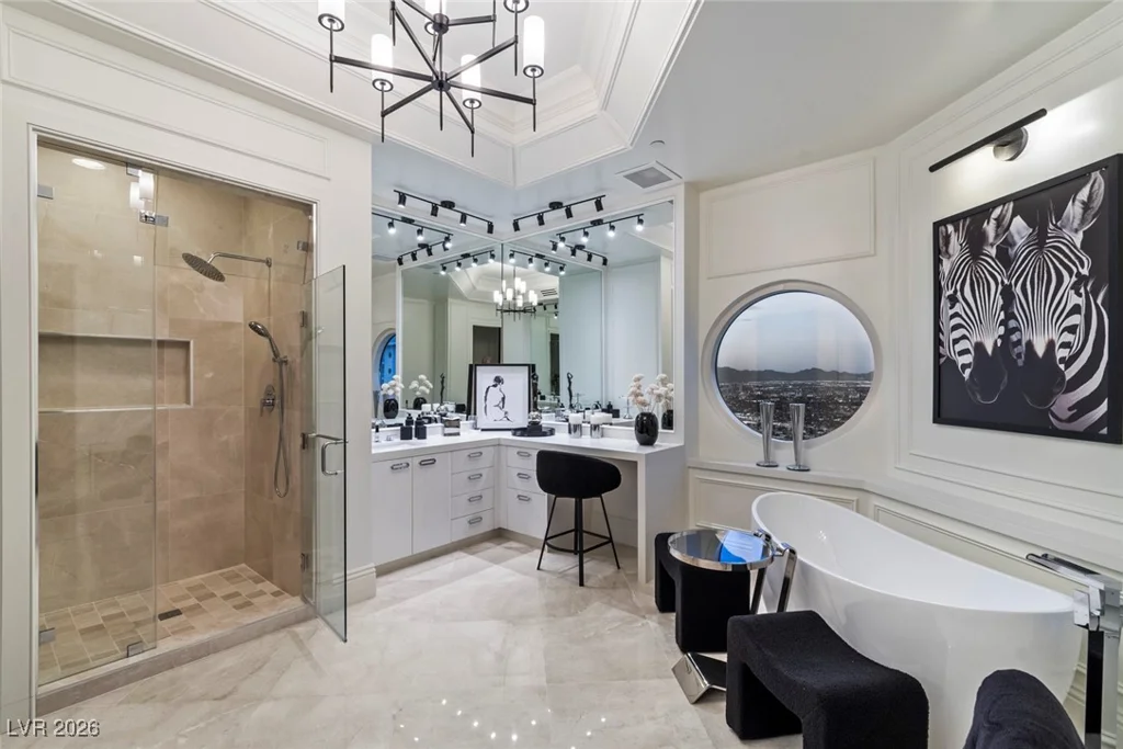 2747 Paradise, Las Vegas, NV 89109
