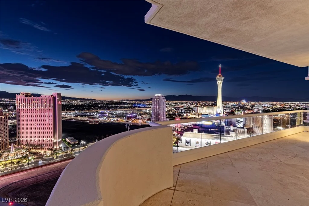 2747 Paradise, Las Vegas, NV 89109
