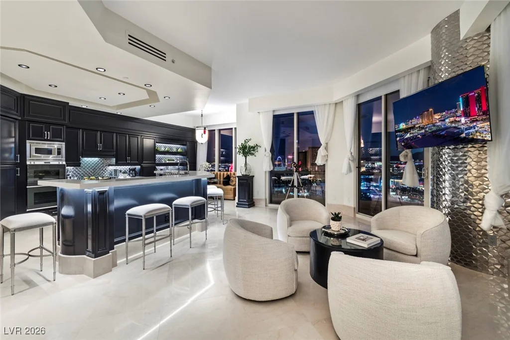 2747 Paradise, Las Vegas, NV 89109