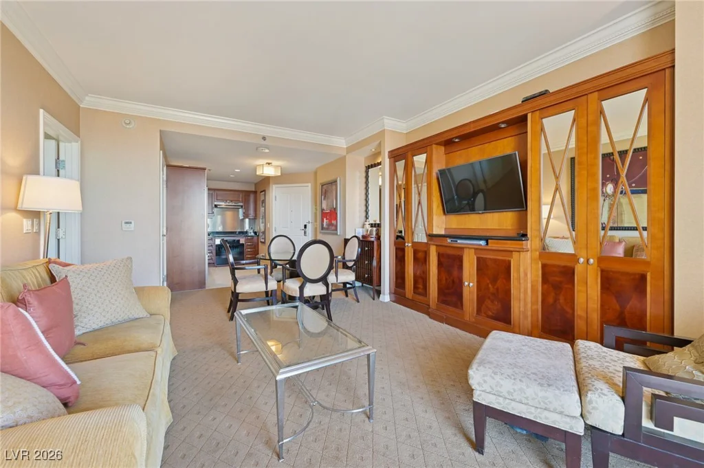 135 Harmon, Las Vegas, NV 89109