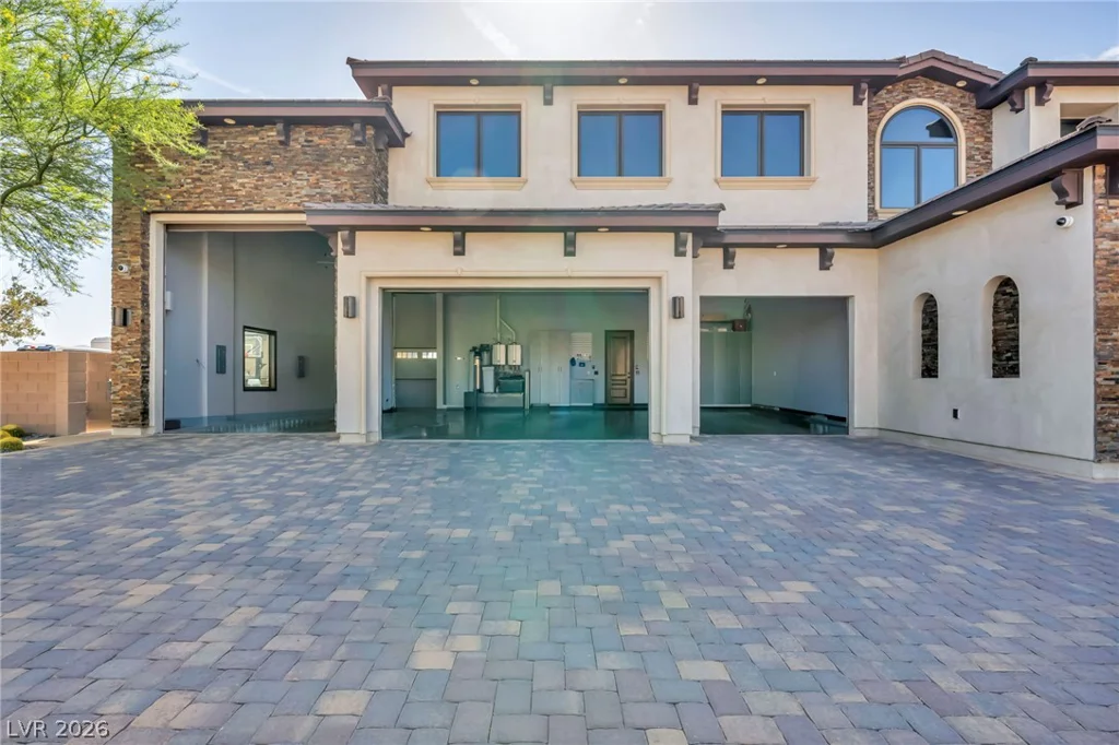 5764 Aspen Falls, Las Vegas, NV 89149