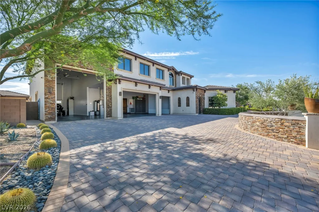 5764 Aspen Falls, Las Vegas, NV 89149