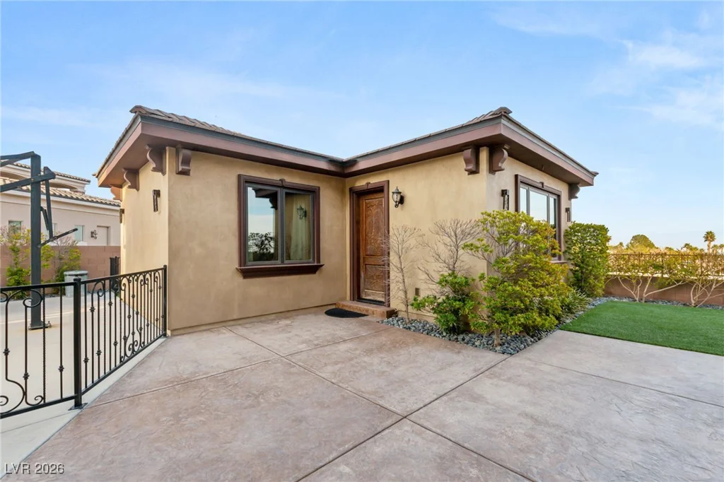 5764 Aspen Falls, Las Vegas, NV 89149