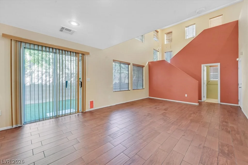 8058 Wards Ferry, Las Vegas, NV 89139